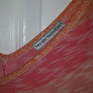 two-one-two new york Tops - 212 NewYork Women VNeck and Hem Top Size XL two-one-two new york Tops - 212 NewYork Women VNeck and Hem Top Size XL